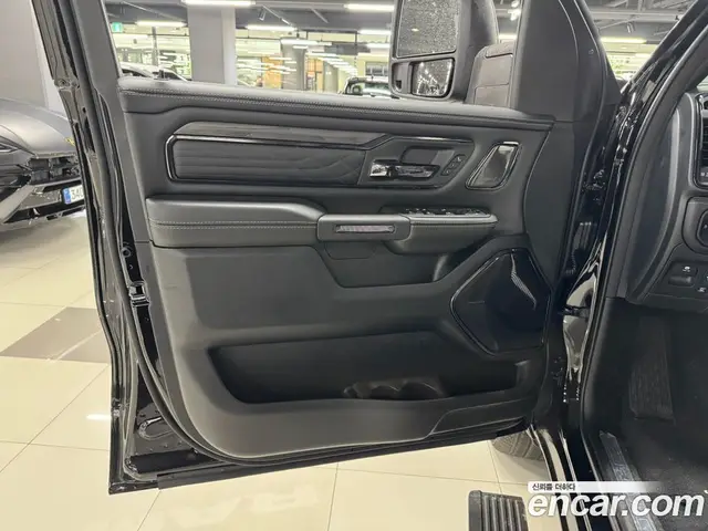Dodge Ram Pick Up 2026 3.0 автомат (гидро), миниатюра 7 Dodge Ram Pick Up 2026 3.0 автомат (гидро), миниатюра 7