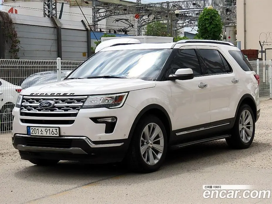 Ford Explorer 2019 2.3 автомат (гидро), фото 2 Ford Explorer 2019 2.3 автомат (гидро), фото 2