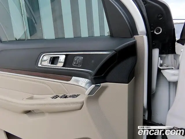 Ford Explorer 2019 2.3 автомат (гидро), миниатюра 11 Ford Explorer 2019 2.3 автомат (гидро), миниатюра 11