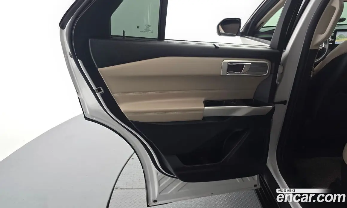 Ford Explorer 2020 2.3 автомат (гидро), фото 15