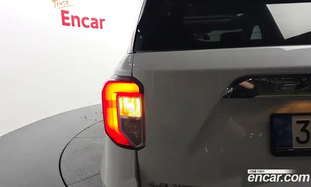 Ford Explorer 2020 2.3 автомат (гидро), миниатюра 9