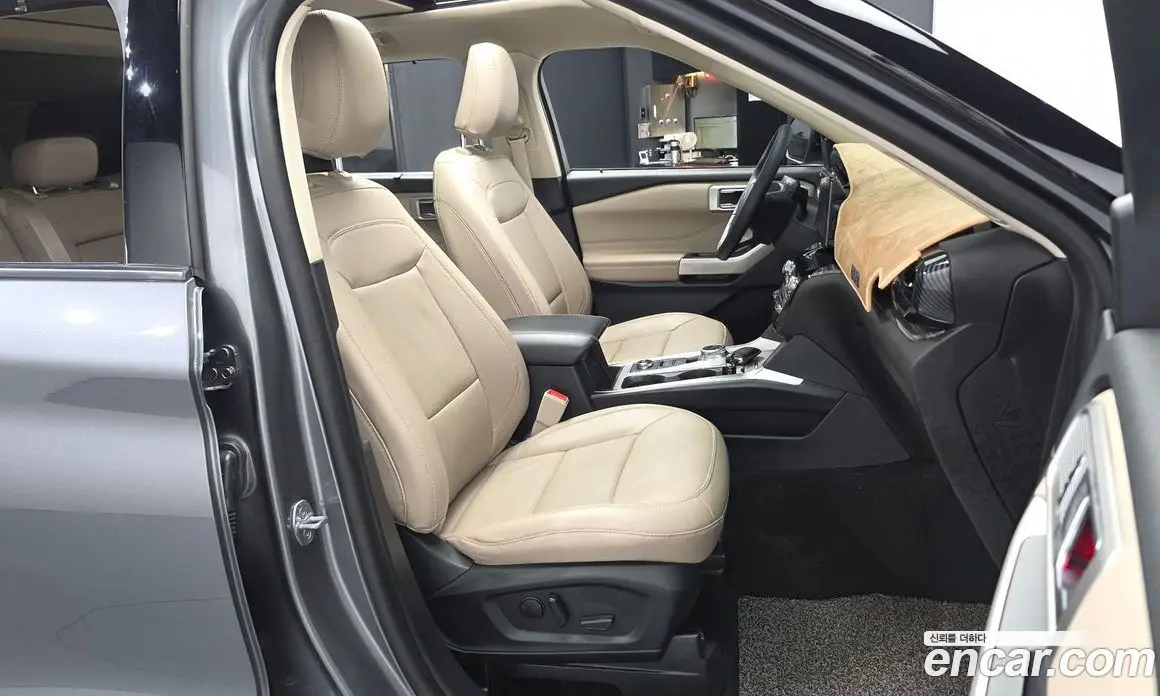 Ford Explorer 2021 2.3 автомат (гидро), фото 17