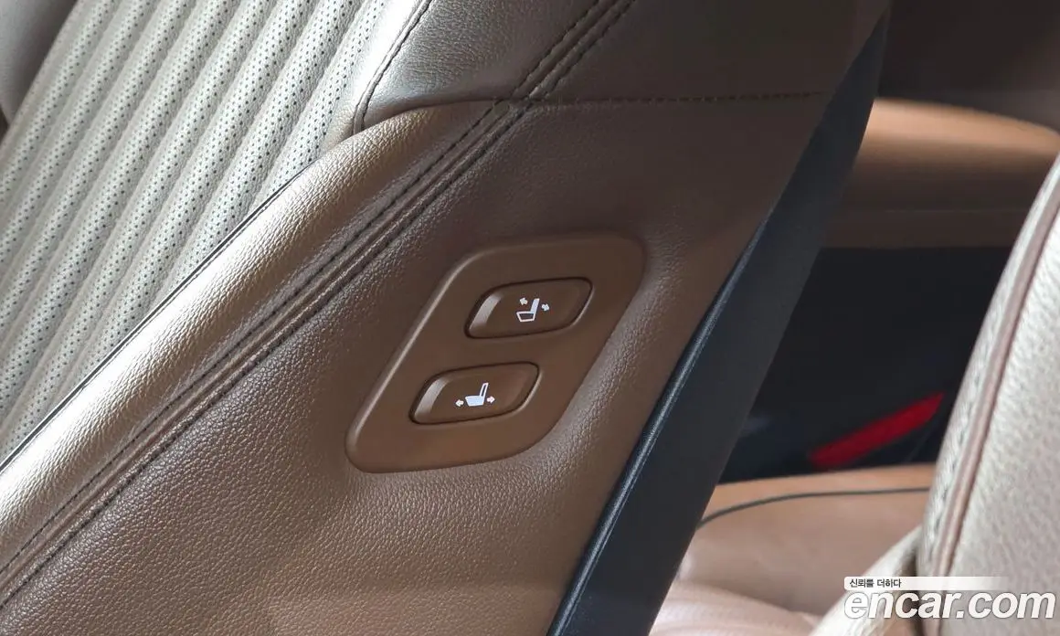 Genesis G70 2018 2.0 автомат (гидро), фото 29 Genesis G70 2018 2.0 автомат (гидро), фото 29