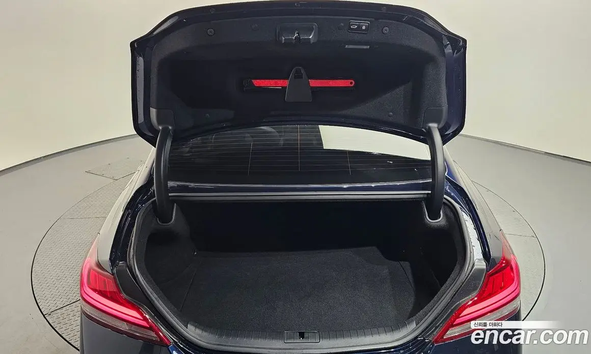 Genesis G70 2018 3.3 автомат (гидро), фото 23 Genesis G70 2018 3.3 автомат (гидро), фото 23