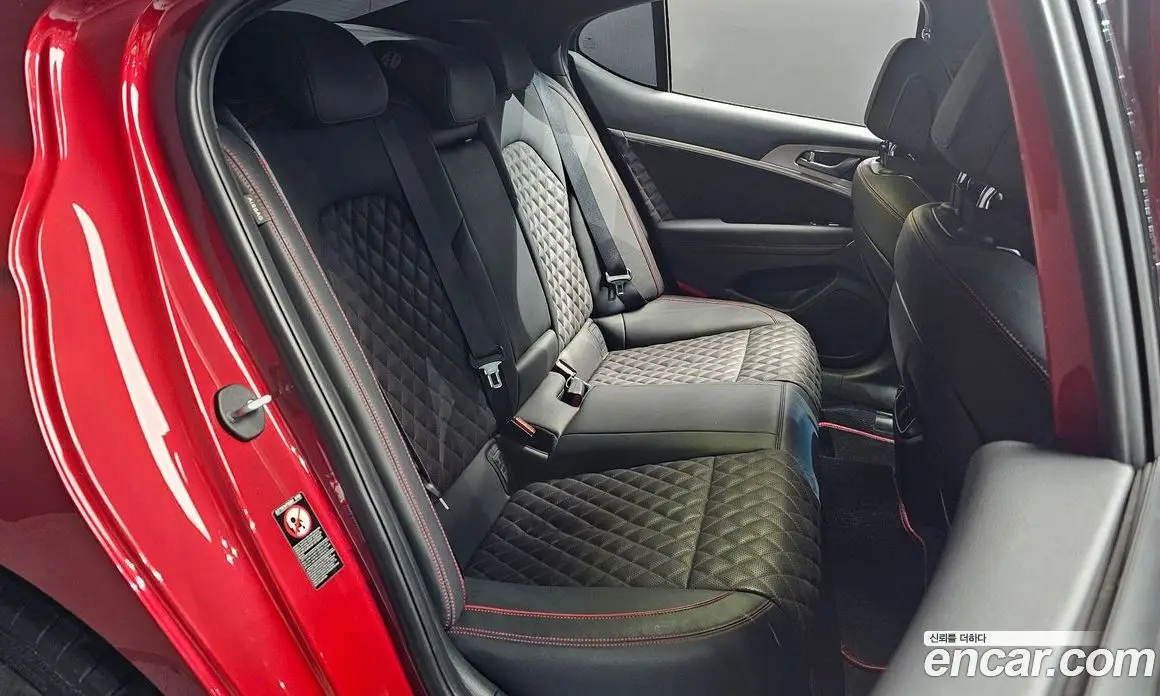 Genesis G70 2019 3.3 автомат (гидро), фото 17 Genesis G70 2019 3.3 автомат (гидро), фото 17