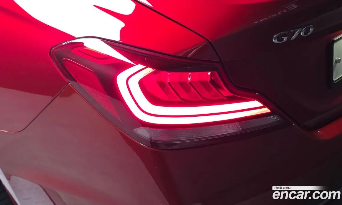 Genesis G70 2019 3.3 автомат (гидро), фото 9 Genesis G70 2019 3.3 автомат (гидро), фото 9