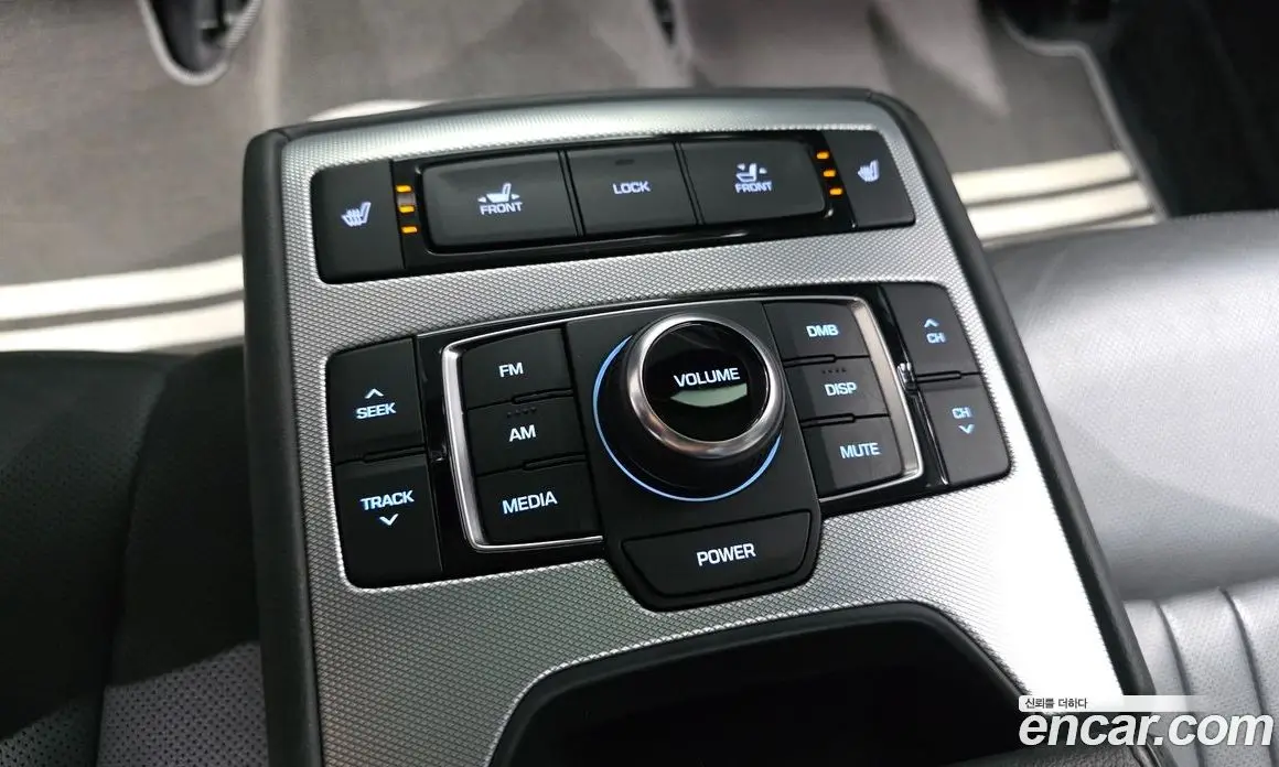Genesis G80 2016 3.3 автомат (гидро), фото 18 Genesis G80 2016 3.3 автомат (гидро), фото 18