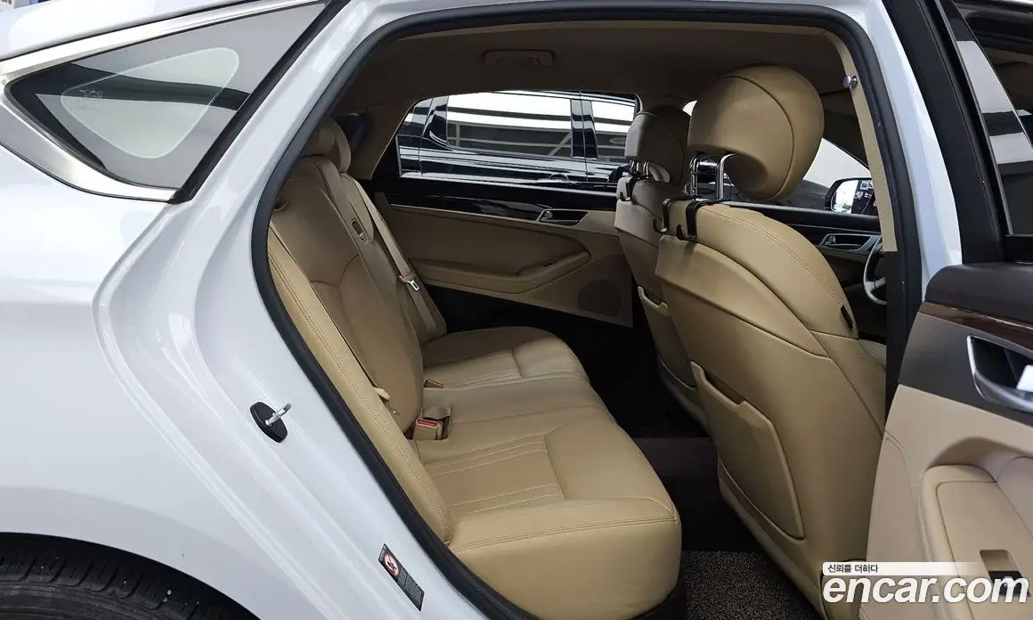 Genesis G80 2018 2.2 автомат (гидро), фото 17 Genesis G80 2018 2.2 автомат (гидро), фото 17