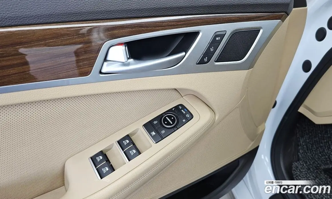 Genesis G80 2018 2.2 автомат (гидро), фото 32 Genesis G80 2018 2.2 автомат (гидро), фото 32