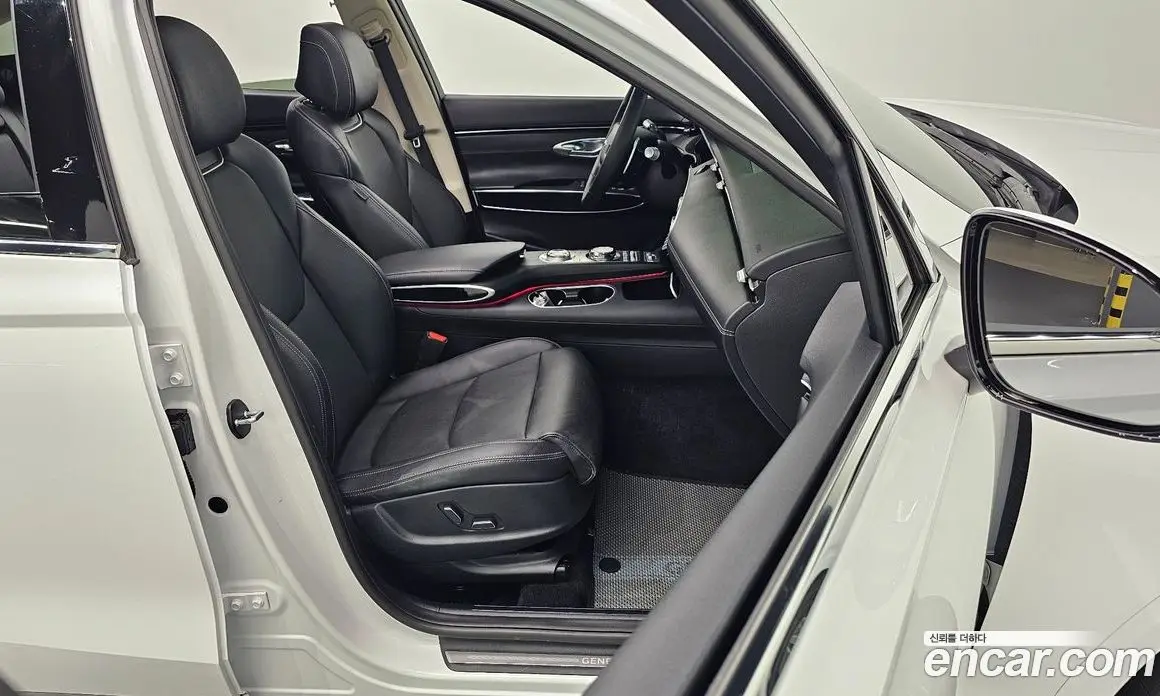 Genesis GV70 2022 2.5 автомат (гидро), фото 13 Genesis GV70 2022 2.5 автомат (гидро), фото 13