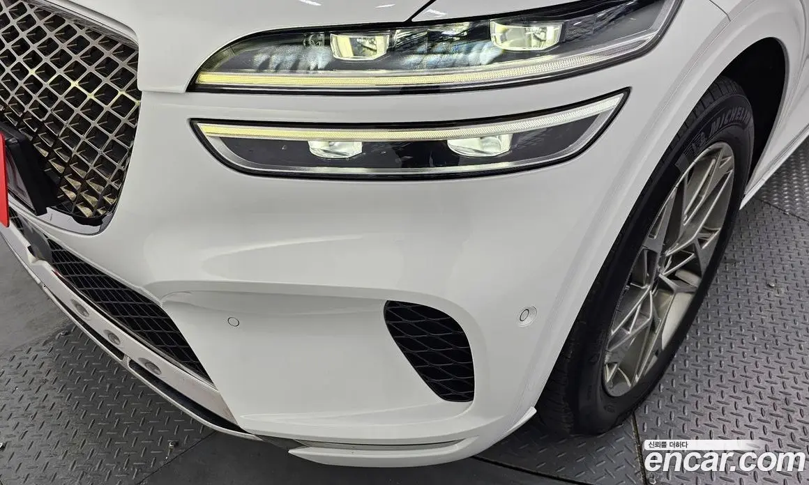 Genesis GV70 2022 2.5 автомат (гидро), фото 8 Genesis GV70 2022 2.5 автомат (гидро), фото 8
