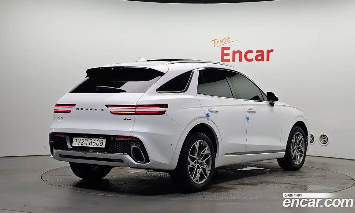 Genesis GV70 2022 2.5 автомат (гидро), фото 2 Genesis GV70 2022 2.5 автомат (гидро), фото 2