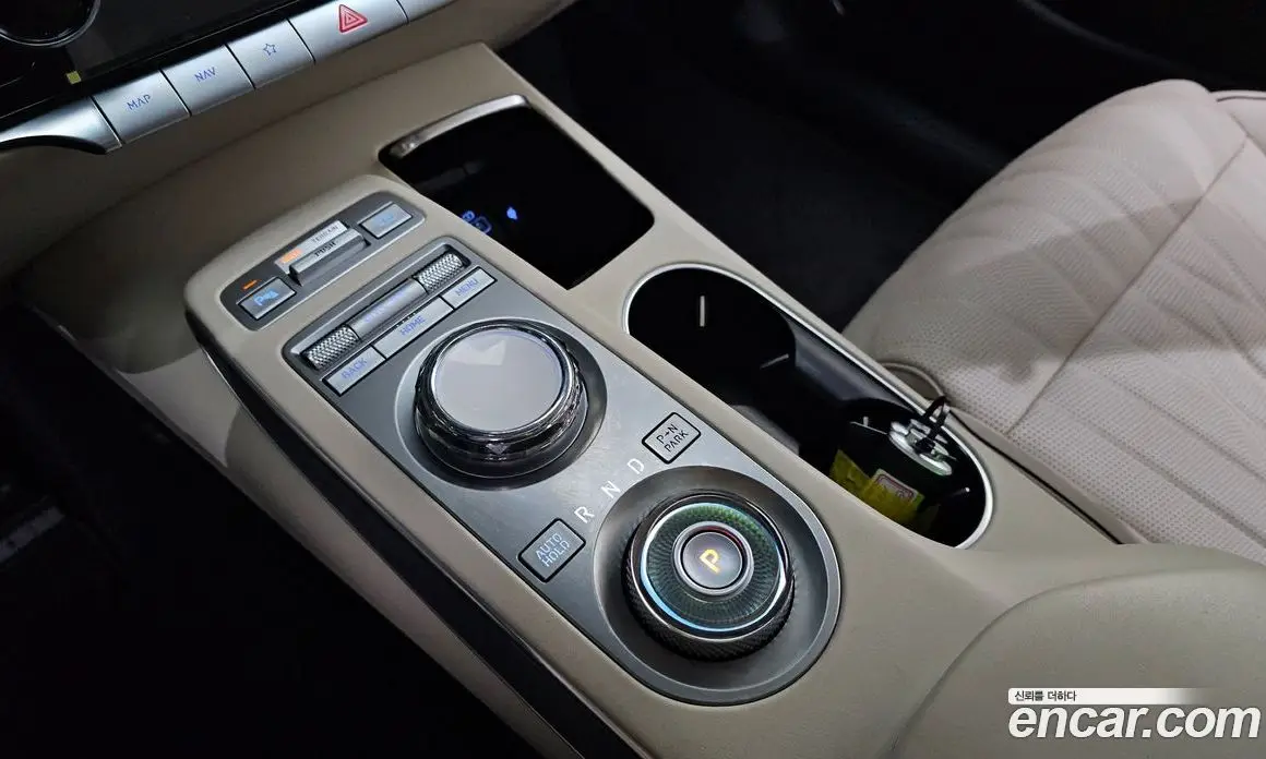 Genesis GV70 2022 2.5 автомат (гидро), фото 12 Genesis GV70 2022 2.5 автомат (гидро), фото 12