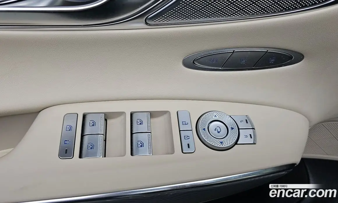 Genesis GV70 2022 2.5 автомат (гидро), фото 19 Genesis GV70 2022 2.5 автомат (гидро), фото 19