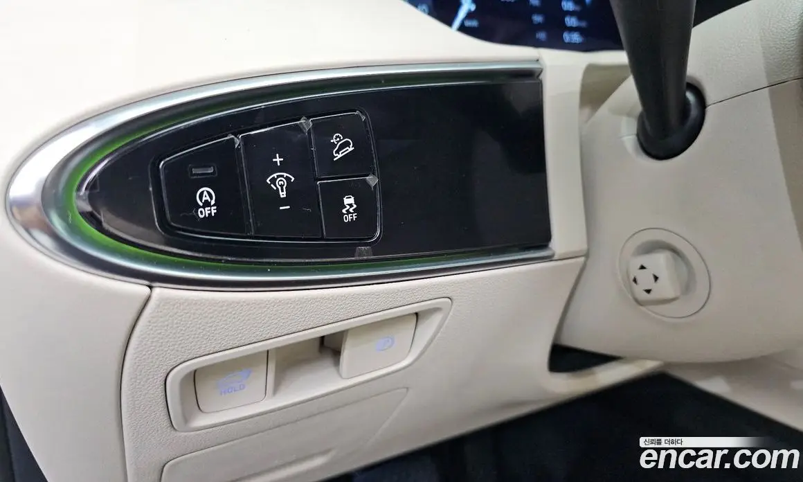 Genesis GV70 2022 2.5 автомат (гидро), фото 20 Genesis GV70 2022 2.5 автомат (гидро), фото 20