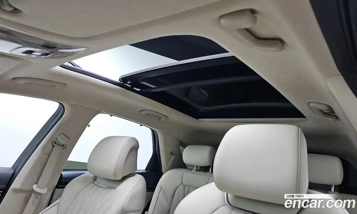 Genesis GV70 2022 2.5 автомат (гидро), фото 30 Genesis GV70 2022 2.5 автомат (гидро), фото 30