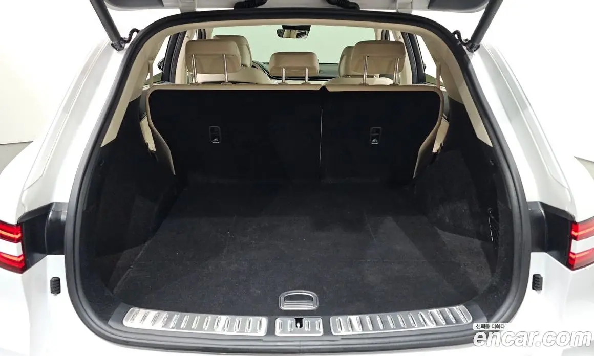 Genesis GV70 2022 2.5 автомат (гидро), фото 33 Genesis GV70 2022 2.5 автомат (гидро), фото 33