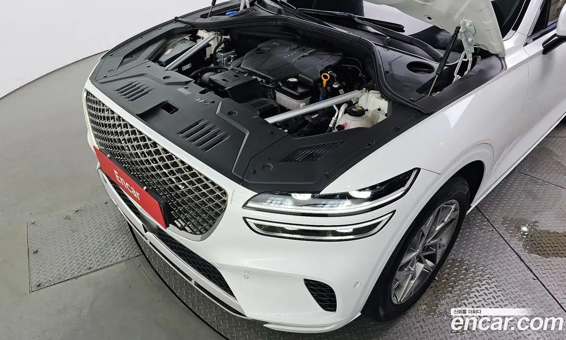 Genesis GV70 2022 2.5 автомат (гидро), фото 6 Genesis GV70 2022 2.5 автомат (гидро), фото 6