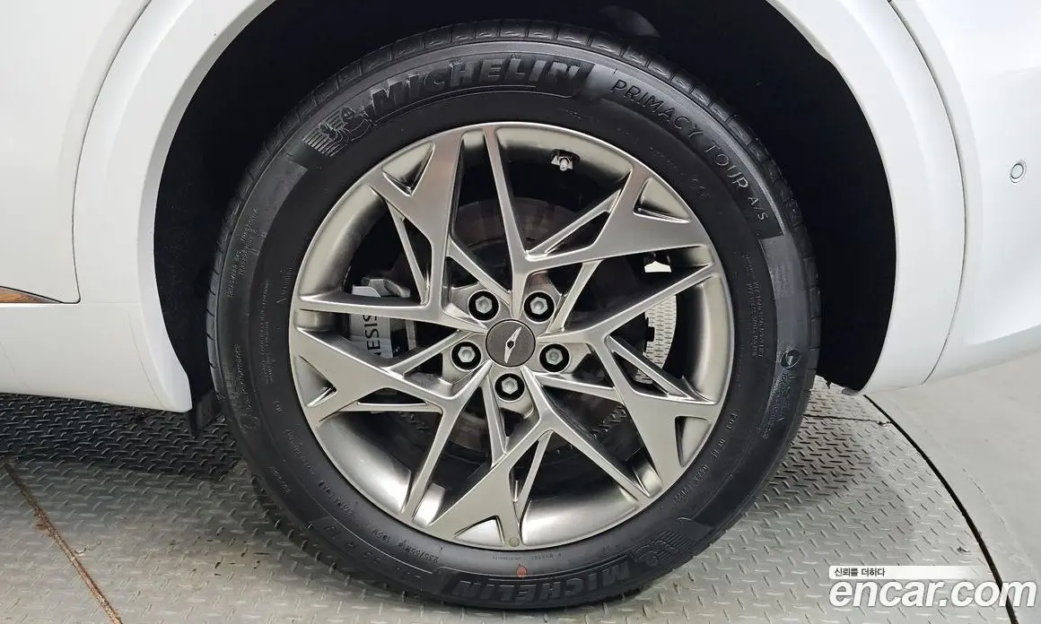 Genesis GV70 2022 2.5 автомат (гидро), фото 7 Genesis GV70 2022 2.5 автомат (гидро), фото 7