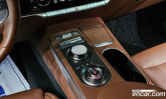Genesis GV70 2022 2.5 автомат (гидро), миниатюра 9 Genesis GV70 2022 2.5 автомат (гидро), миниатюра 9