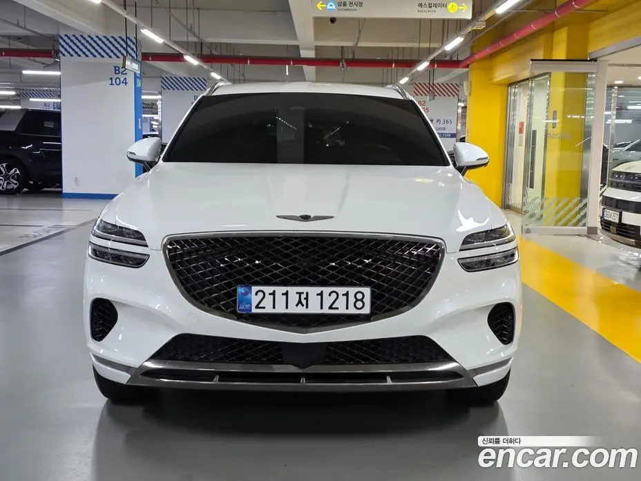Genesis GV70 2022 2.5 автомат (гидро), фото 2 Genesis GV70 2022 2.5 автомат (гидро), фото 2