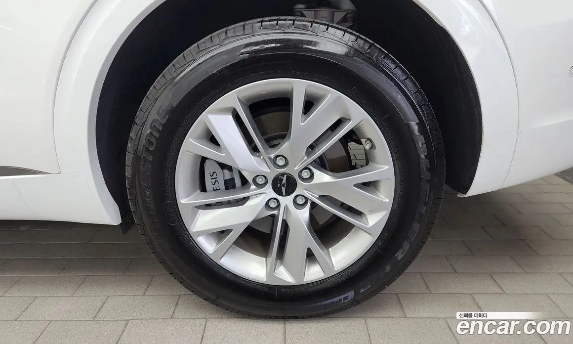 Genesis GV70 2024 2.5 автомат (гидро), фото 7