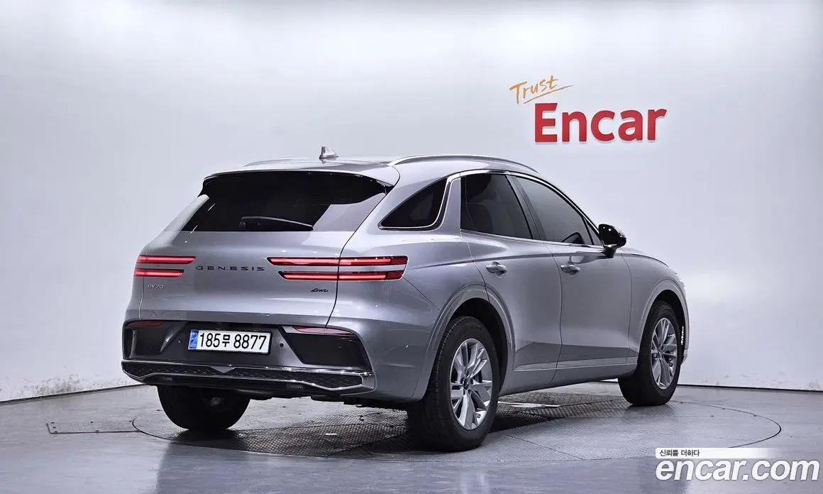 Genesis GV70 2024 2.5 автомат (гидро), фото 1 Genesis GV70 2024 2.5 автомат (гидро), фото 1