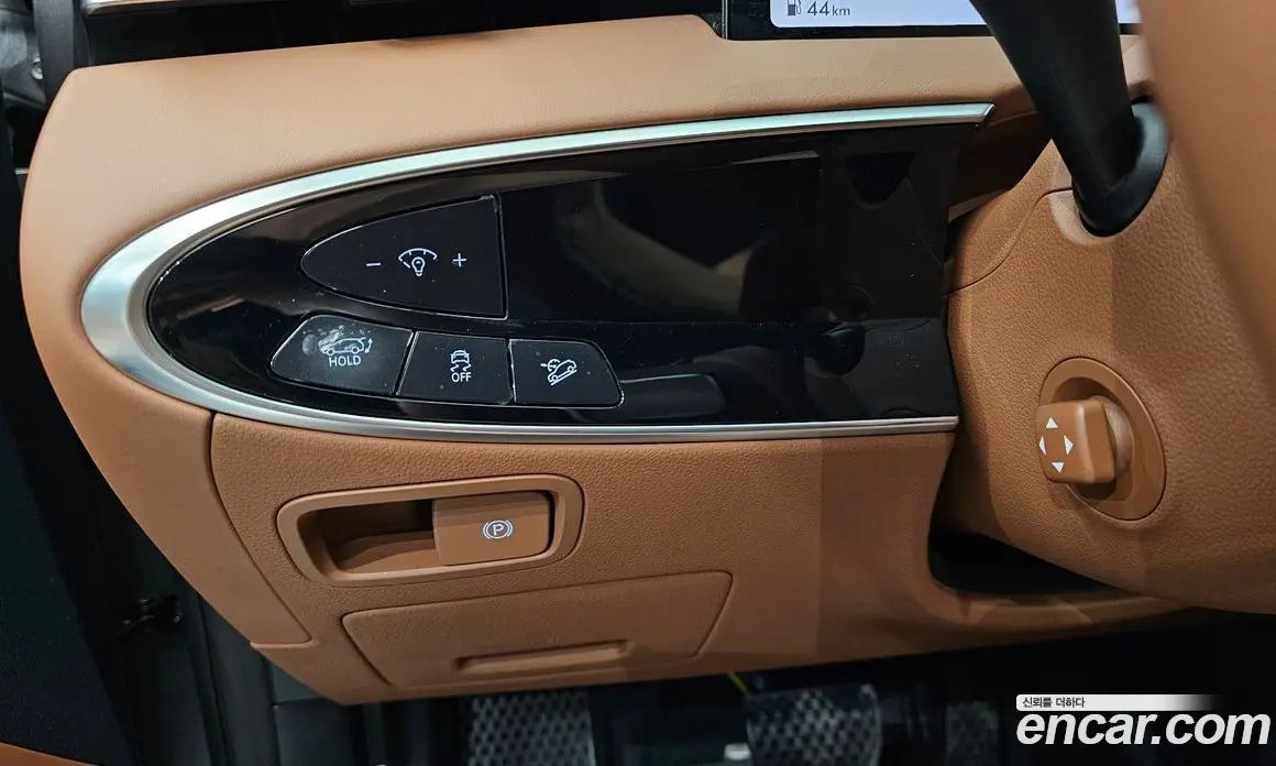 Genesis GV70 2024 2.5 автомат (гидро), фото 21 Genesis GV70 2024 2.5 автомат (гидро), фото 21