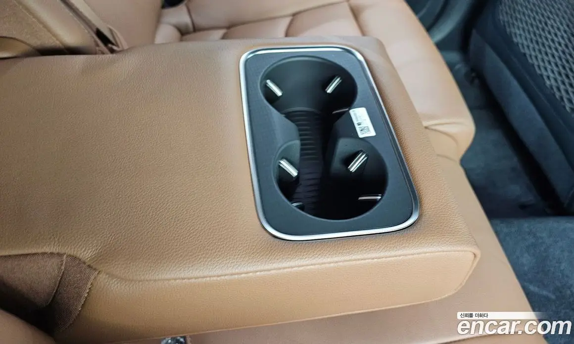 Genesis GV70 2024 2.5 автомат (гидро), фото 26 Genesis GV70 2024 2.5 автомат (гидро), фото 26
