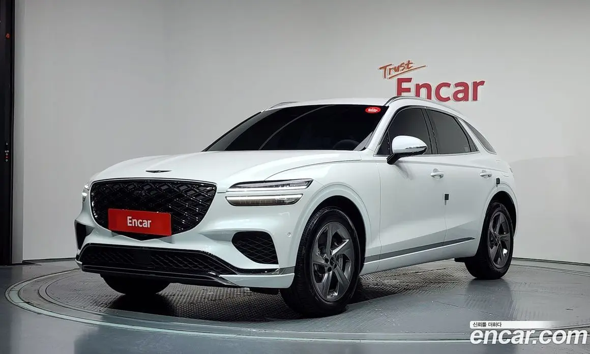 Genesis GV70 2024 2.5 автомат (гидро), фото 1 Genesis GV70 2024 2.5 автомат (гидро), фото 1