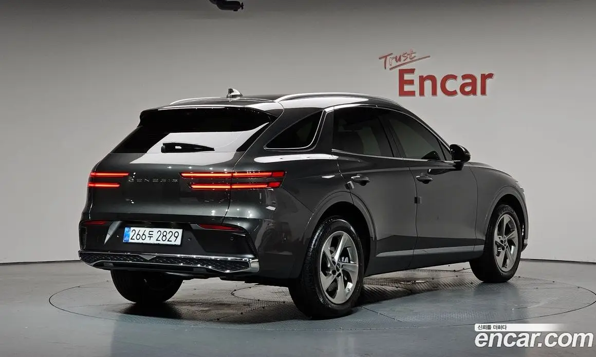 Genesis GV70 2026 2.5 автомат (гидро), фото 1 Genesis GV70 2026 2.5 автомат (гидро), фото 1