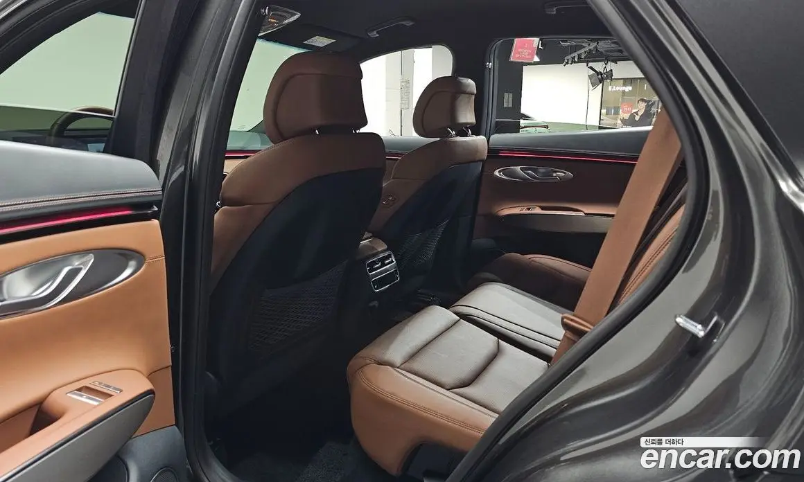 Genesis GV70 2026 2.5 автомат (гидро), фото 15 Genesis GV70 2026 2.5 автомат (гидро), фото 15
