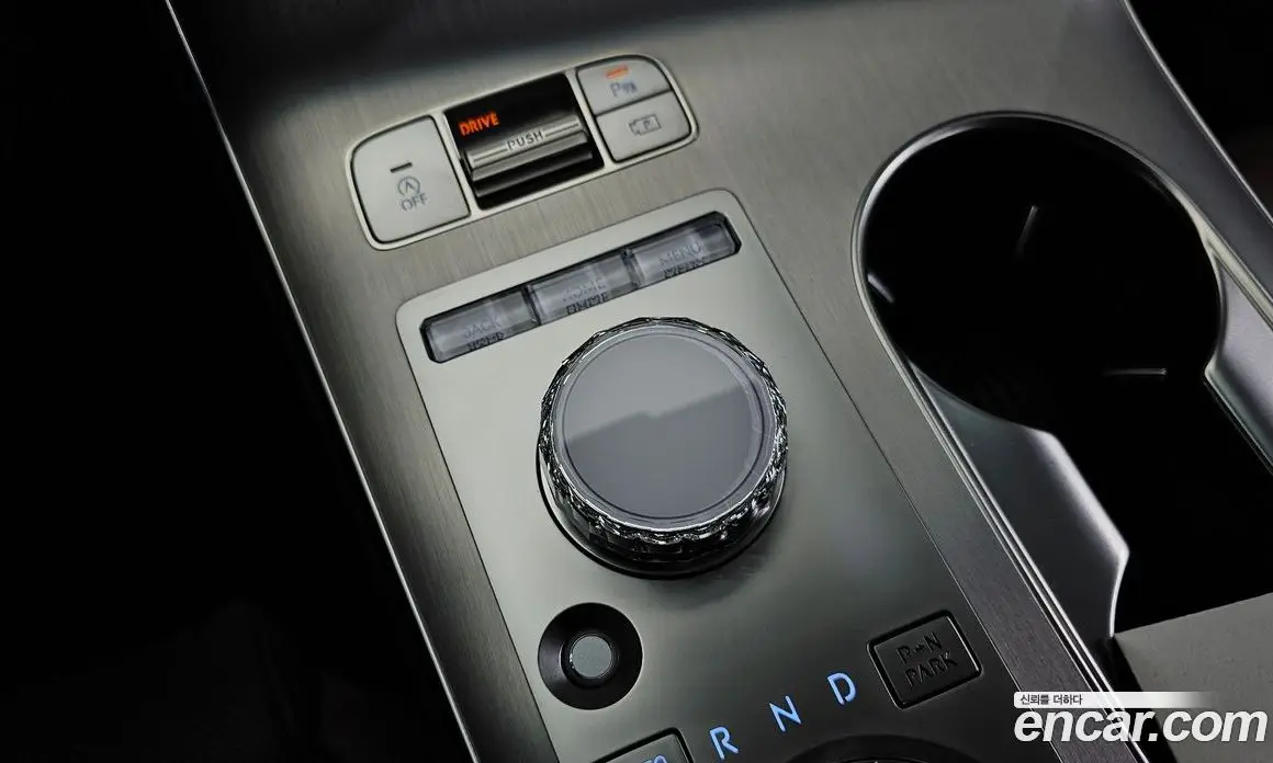 Genesis GV70 2026 2.5 автомат (гидро), фото 27 Genesis GV70 2026 2.5 автомат (гидро), фото 27