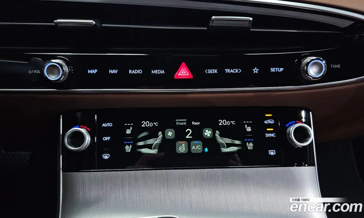 Genesis GV70 2026 2.5 автомат (гидро), фото 29 Genesis GV70 2026 2.5 автомат (гидро), фото 29