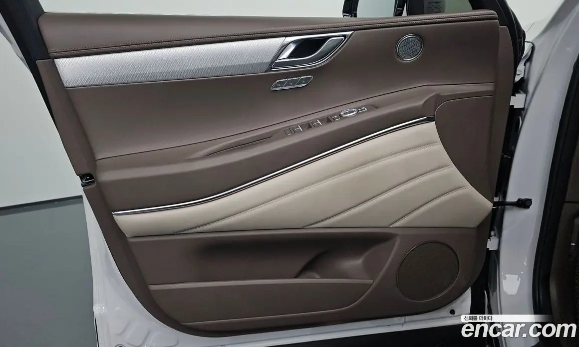 Genesis GV80 2022 2.5 автомат (гидро), фото 14 Genesis GV80 2022 2.5 автомат (гидро), фото 14