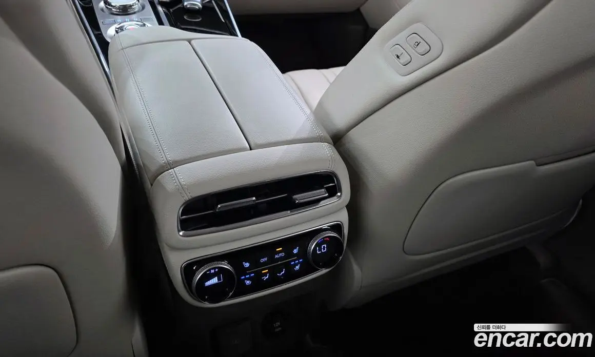 Genesis GV80 2023 2.5 автомат (гидро), фото 30 Genesis GV80 2023 2.5 автомат (гидро), фото 30