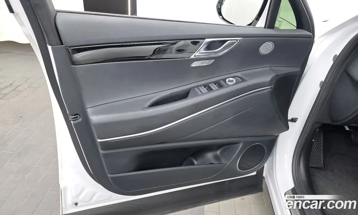 Genesis GV80 2024 2.5 автомат (гидро), фото 14 Genesis GV80 2024 2.5 автомат (гидро), фото 14