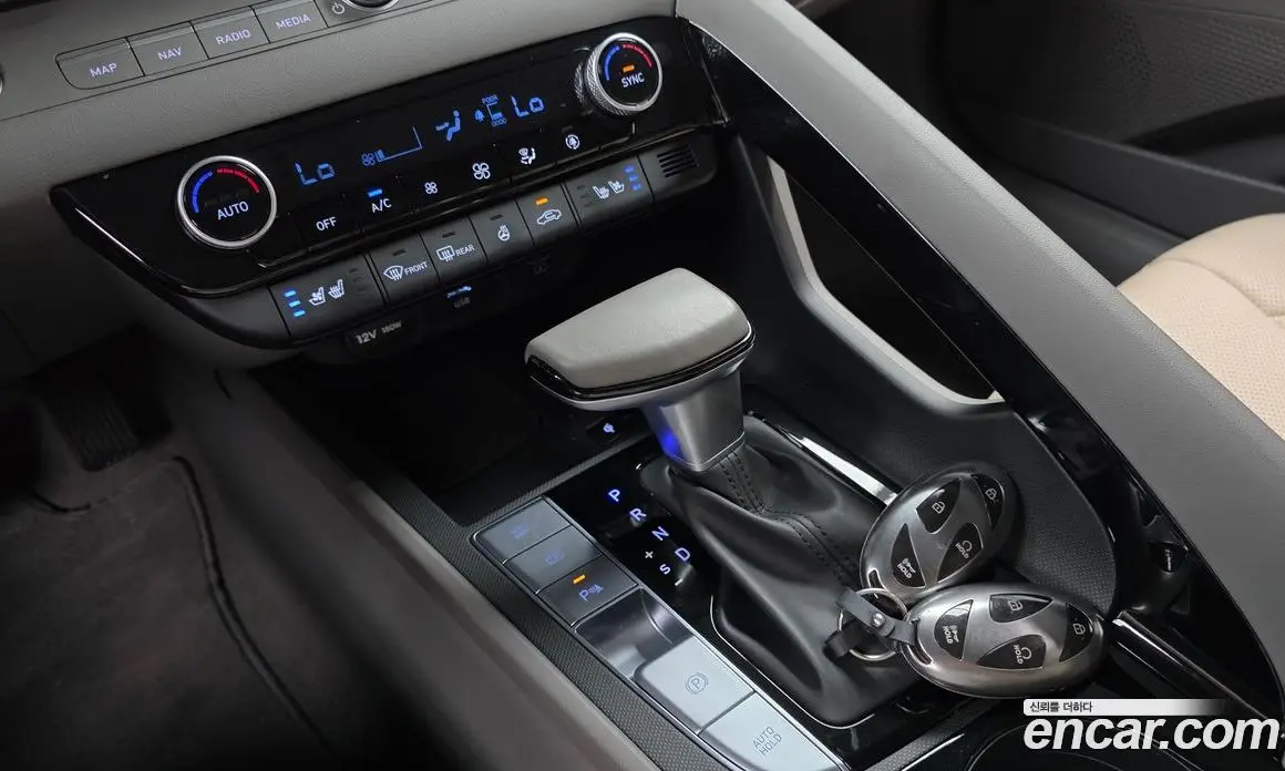Hyundai Avante 2023 1.6 автомат (гидро), фото 12 Hyundai Avante 2023 1.6 автомат (гидро), фото 12