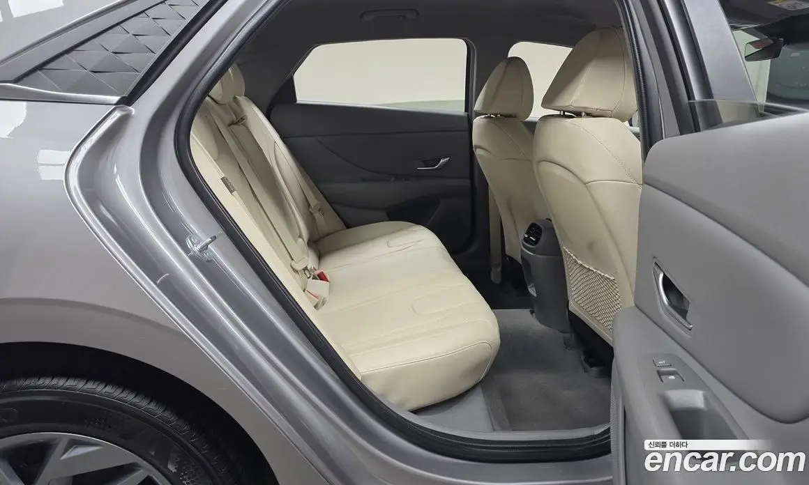 Hyundai Avante 2023 1.6 автомат (гидро), фото 17 Hyundai Avante 2023 1.6 автомат (гидро), фото 17