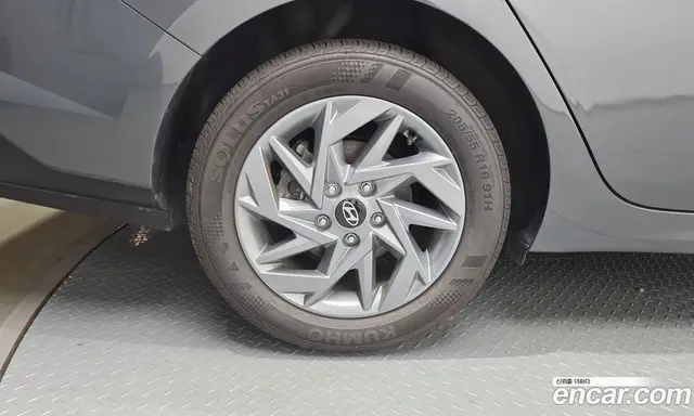 Hyundai Avante 2024 1.6 автомат (гидро), миниатюра 5