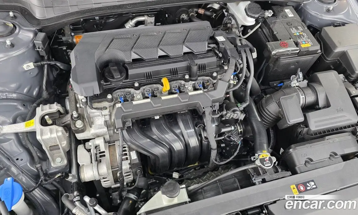 Hyundai Avante 2024 1.6 автомат (гидро), фото 6