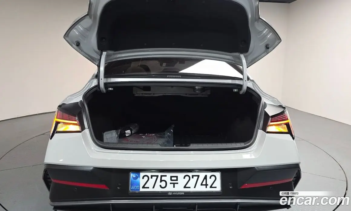 Hyundai Avante 2026 1.6 автомат (гидро), фото 25