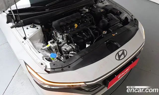Hyundai Avante 2026 1.6 автомат (гидро), миниатюра 5