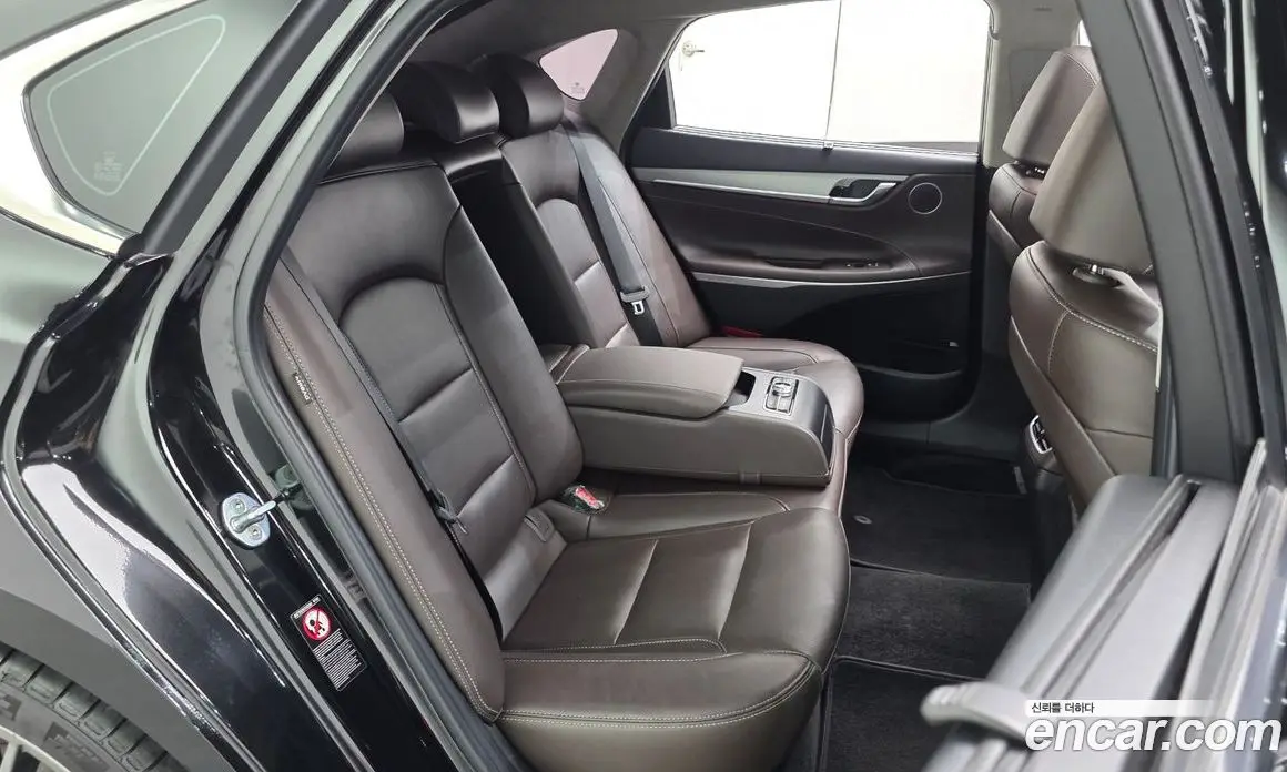 Hyundai Grandeur 2018 3.0 автомат (гидро), фото 17 Hyundai Grandeur 2018 3.0 автомат (гидро), фото 17