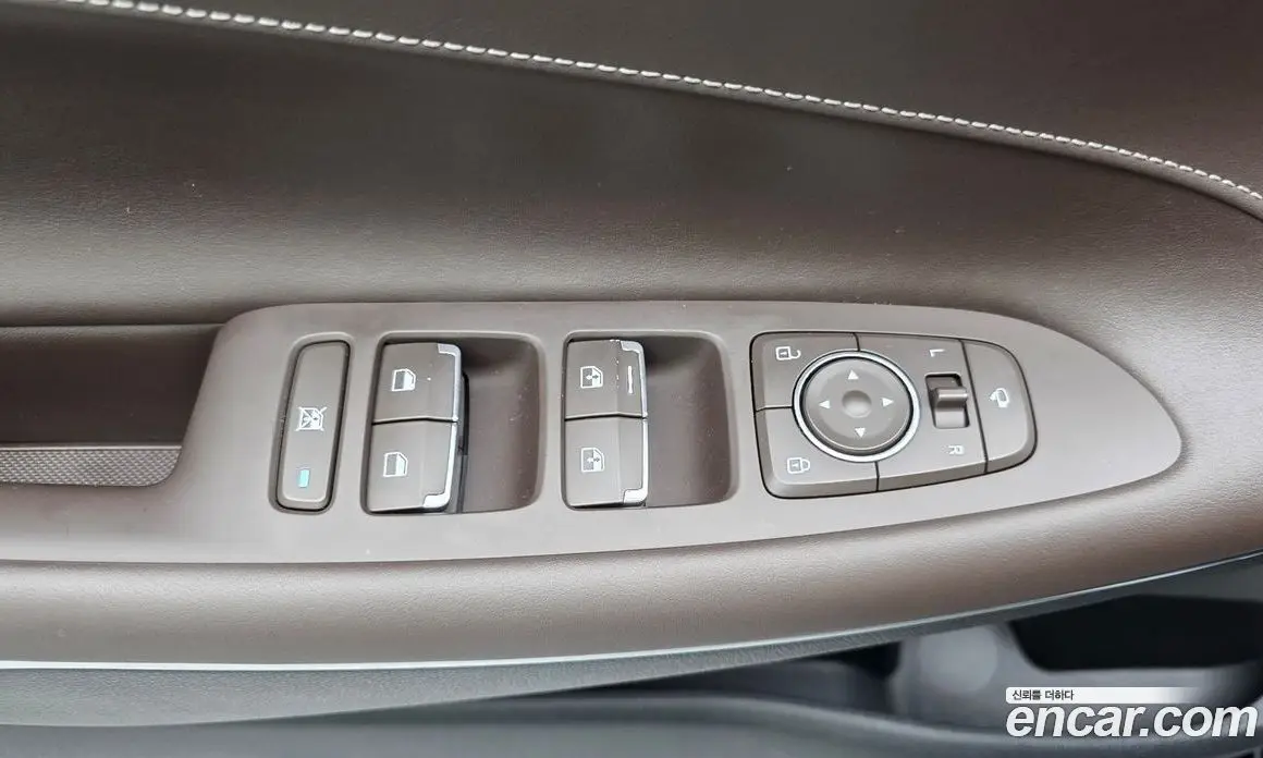 Hyundai Grandeur 2018 3.0 автомат (гидро), фото 27 Hyundai Grandeur 2018 3.0 автомат (гидро), фото 27