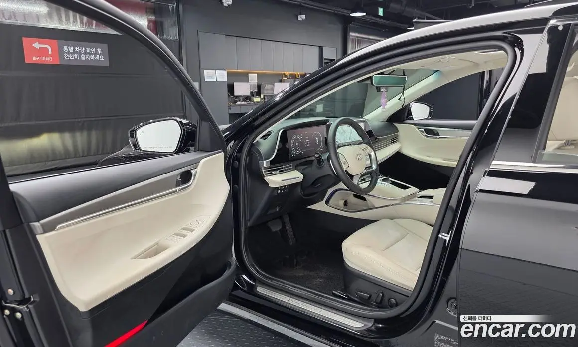 Hyundai Grandeur 2022 2.5 автомат (гидро), фото 10 Hyundai Grandeur 2022 2.5 автомат (гидро), фото 10