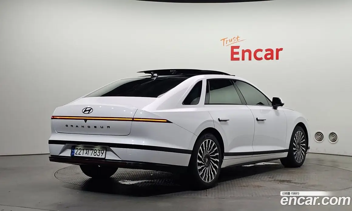 Hyundai Grandeur 2024 1.6 автомат (гидро), фото 2 Hyundai Grandeur 2024 1.6 автомат (гидро), фото 2
