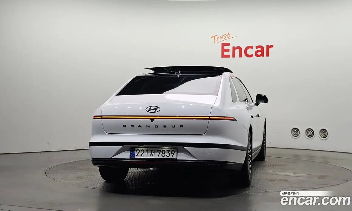 Hyundai Grandeur 2024 1.6 автомат (гидро), фото 4 Hyundai Grandeur 2024 1.6 автомат (гидро), фото 4
