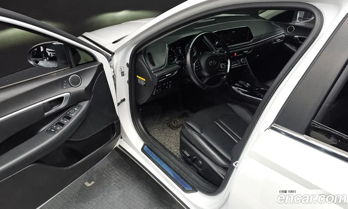 Hyundai Sonata 2019 2.0 автомат (гидро), фото 12 Hyundai Sonata 2019 2.0 автомат (гидро), фото 12