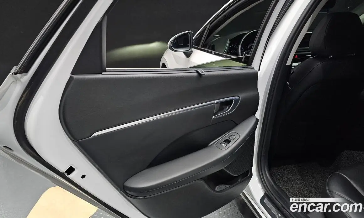 Hyundai Sonata 2019 2.0 автомат (гидро), фото 14 Hyundai Sonata 2019 2.0 автомат (гидро), фото 14